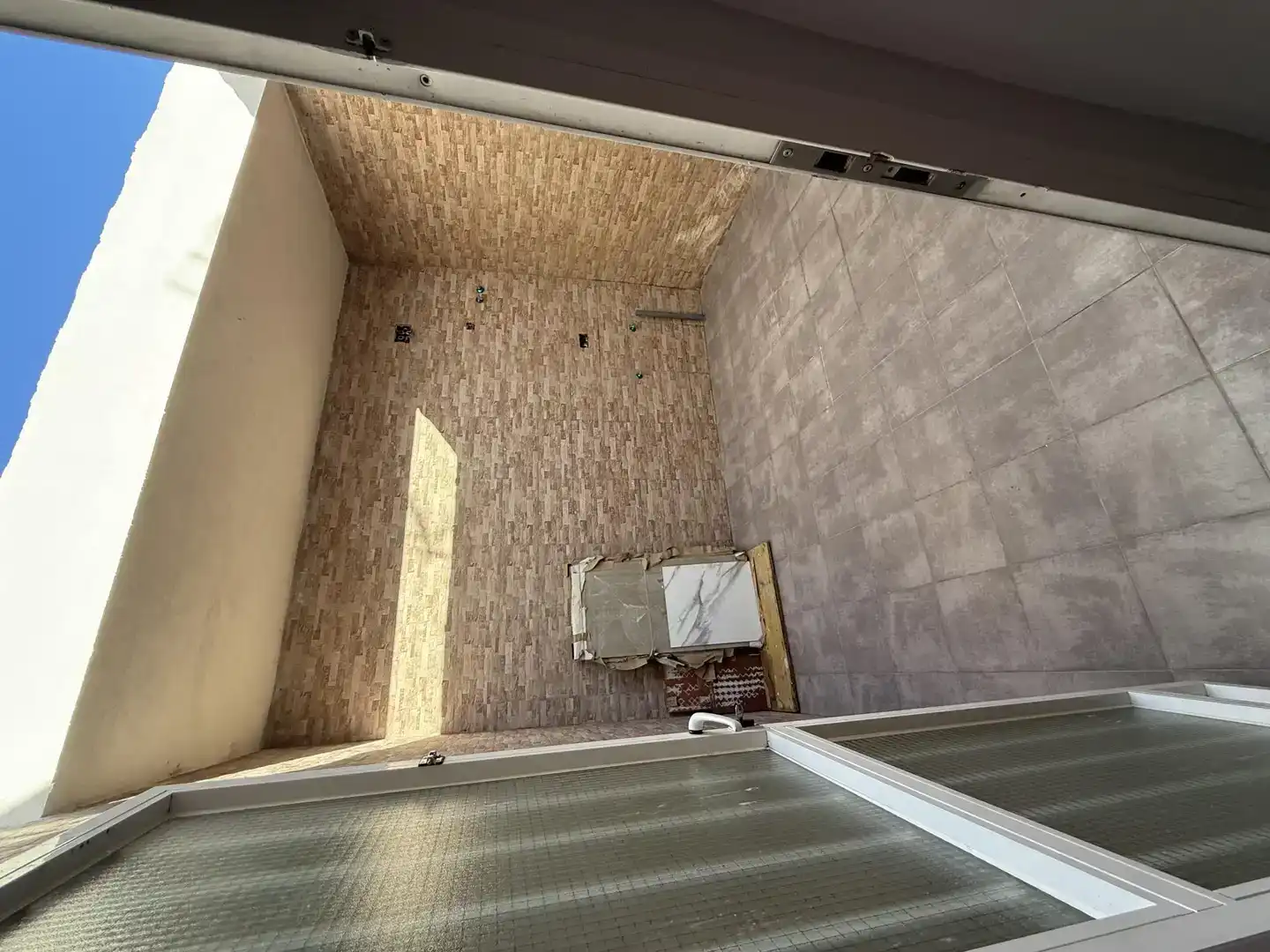 Terrasse von Erdgeschoss zur Miete in  Almería Capital mit Klimaanlage