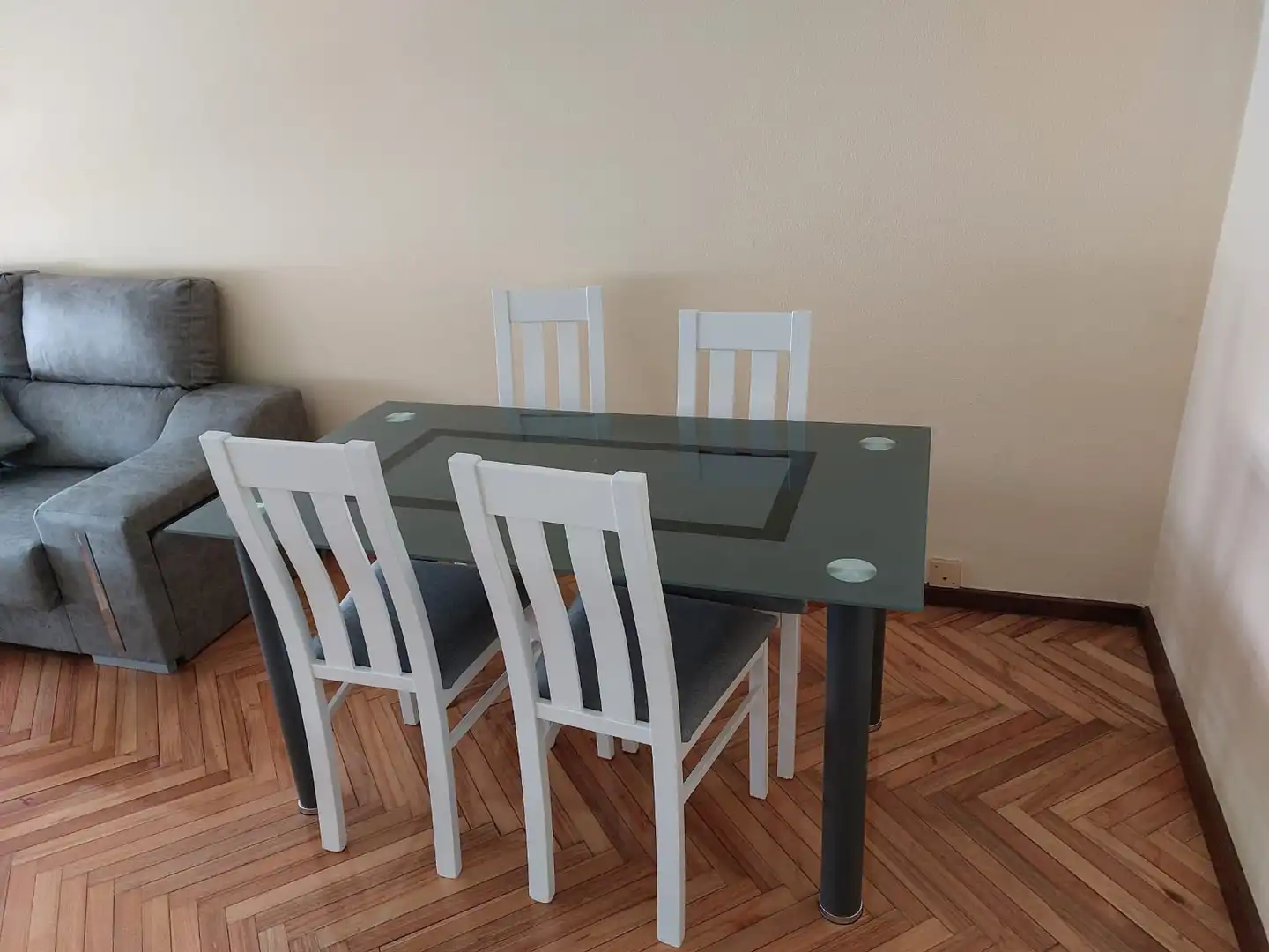 Dining room of Flat for rent in Santiago de Compostela   with Heating, Furnished and Oven