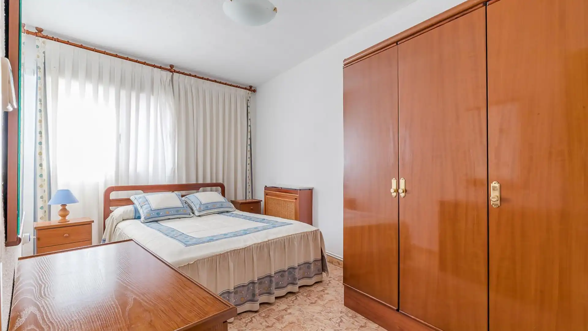 Piso en venta en Calle Elvira Barrios, San Isidro, Carabanchel