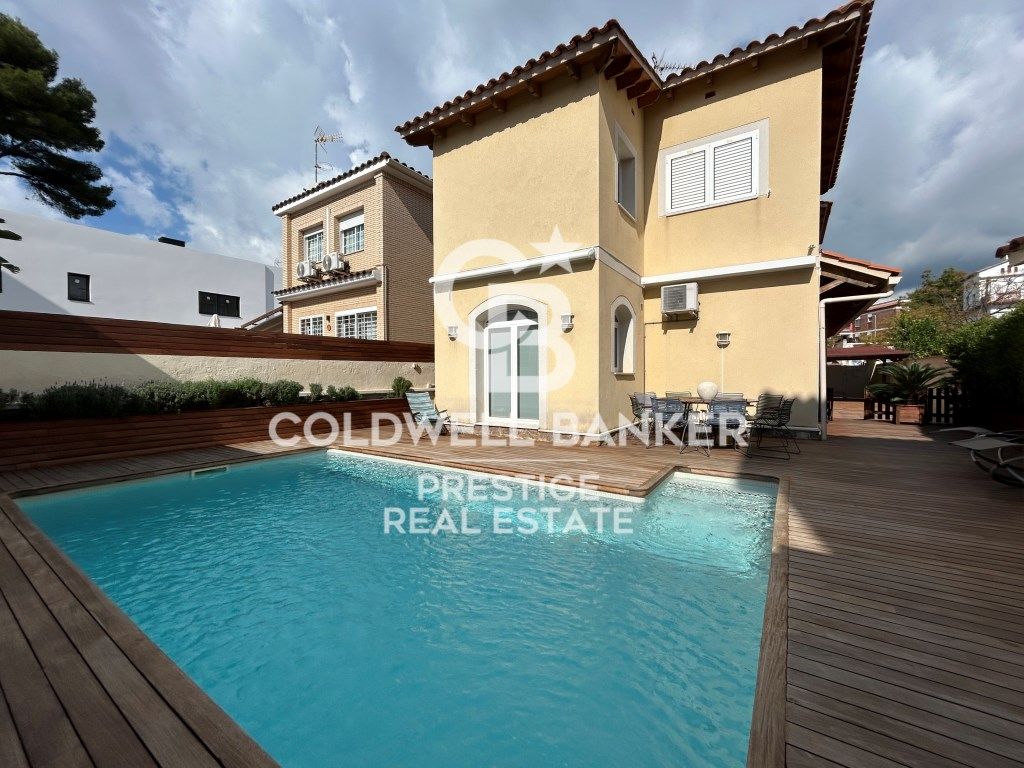 Exterior view of House or chalet to rent in Castelldefels