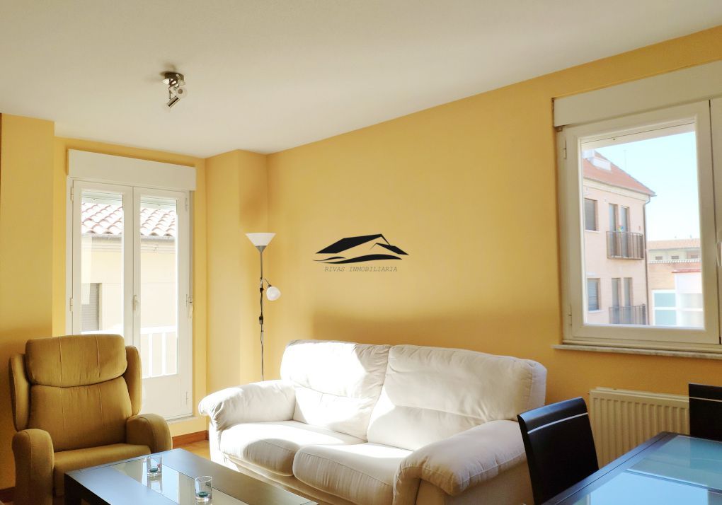Living room of Flat for sale in Salamanca Capital  with Heating