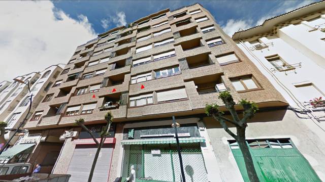Piso en Venta en Avenida de Doce Ligero de Artillería en San Millán - Ayuntamiento