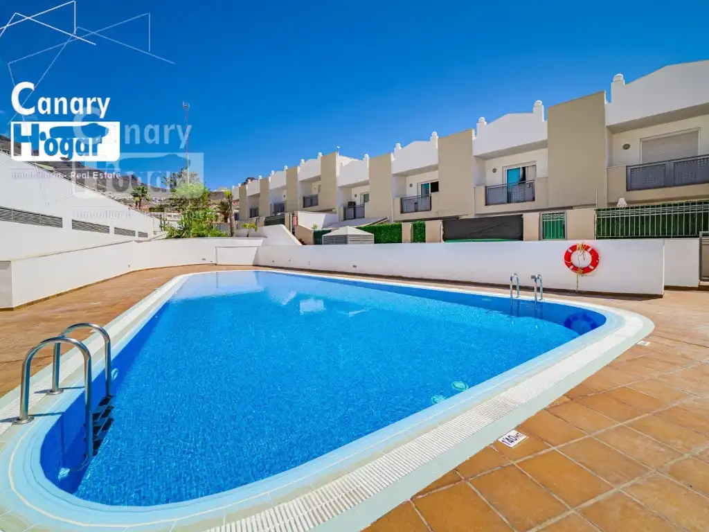 Piscina de Casa o xalet de lloguer en Adeje amb Calefacció, Balcó i Piscina comunitària