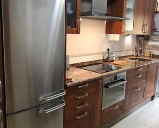 Cuina de Apartament en venda en Lugo Capital amb Calefacció, Parquet i Terrassa
