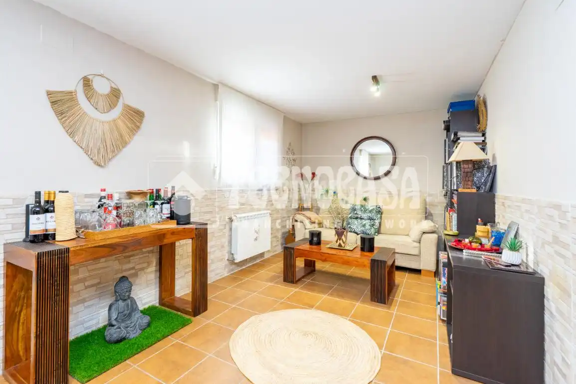 Wohnzimmer von Wohnung zum Verkauf in Colmenar Viejo mit Klimaanlage, Heizung und Balkon