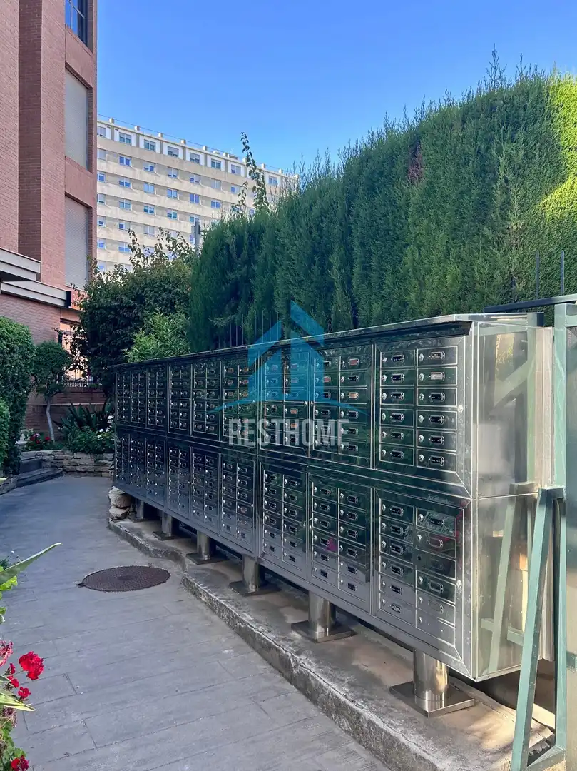 Vista exterior de Àtic de lloguer en Valencia amb Aire condicionat, Calefacció i Terrassa