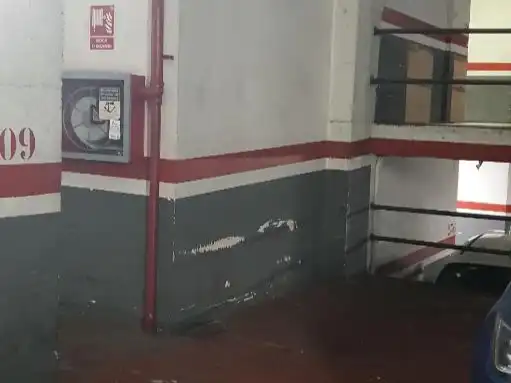 Garaje de alquiler en Barcelona con Alarma