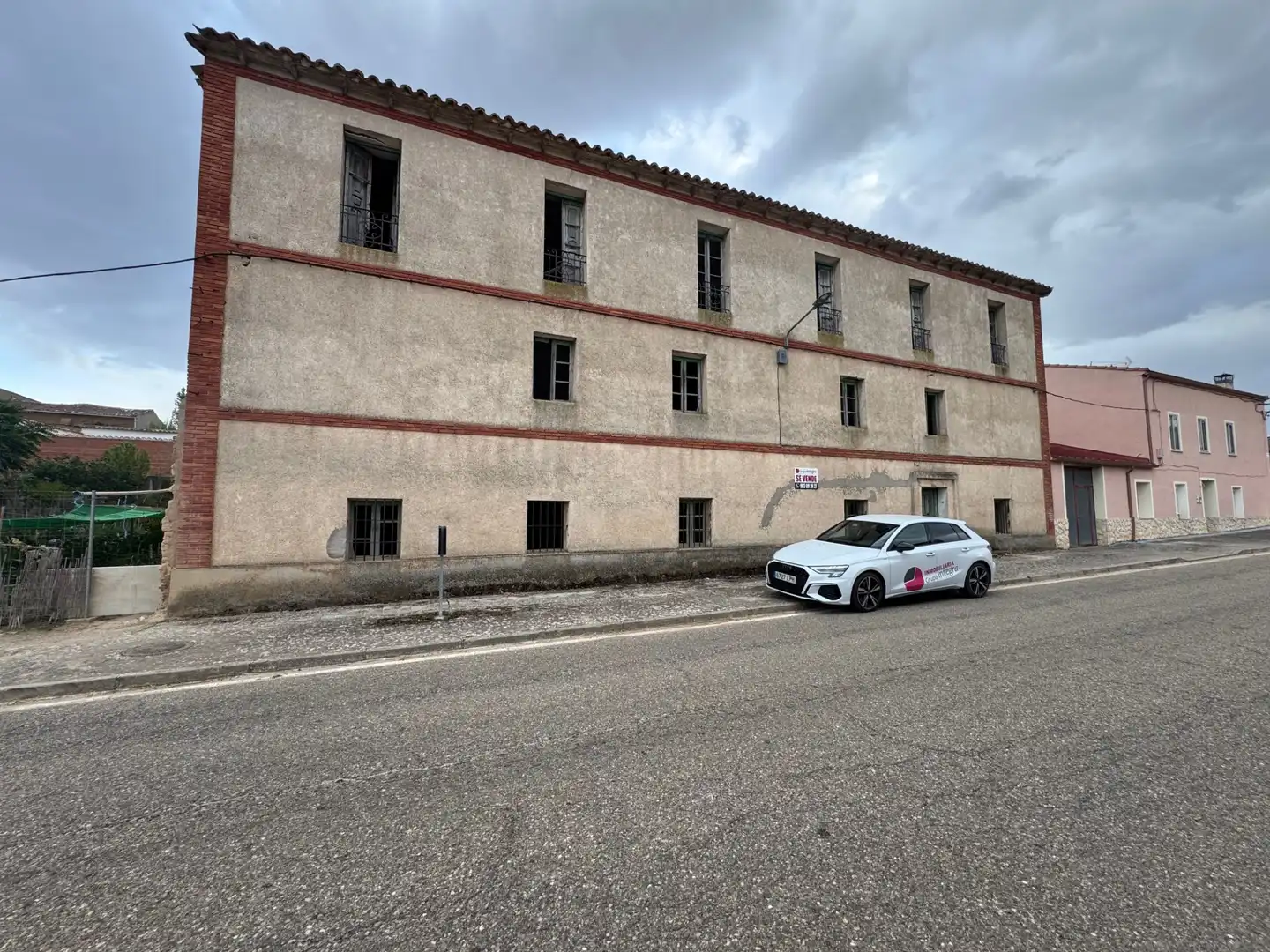 Exterior view of Houses for sale in Piñel de Abajo