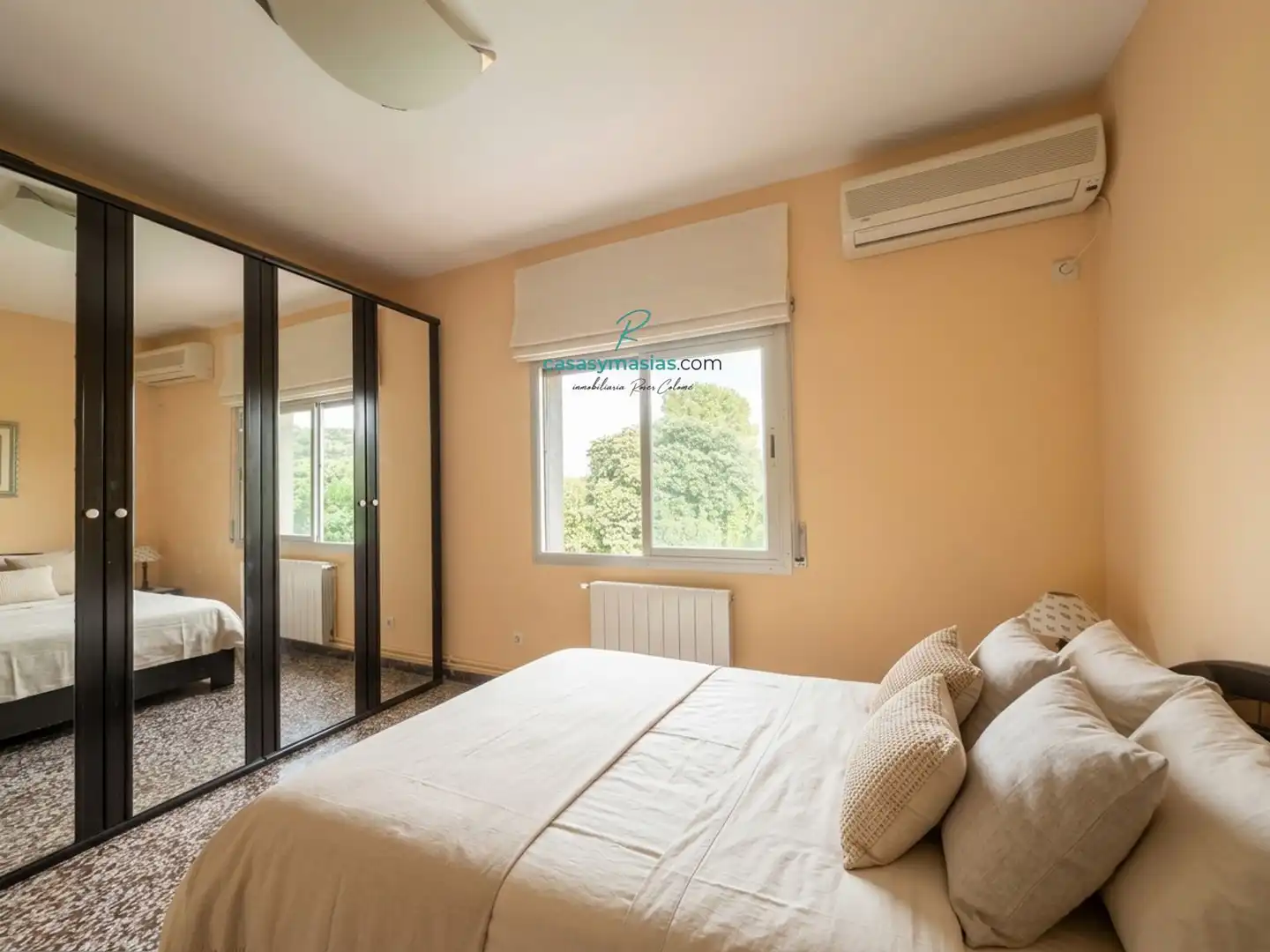 Habitación de Casa o chalet en venta en Torrelavit con Aire acondicionado, Calefacción y Jardín privado