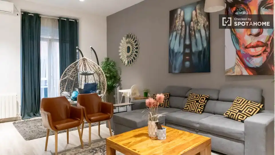 Flat with terrace to rent in Centro