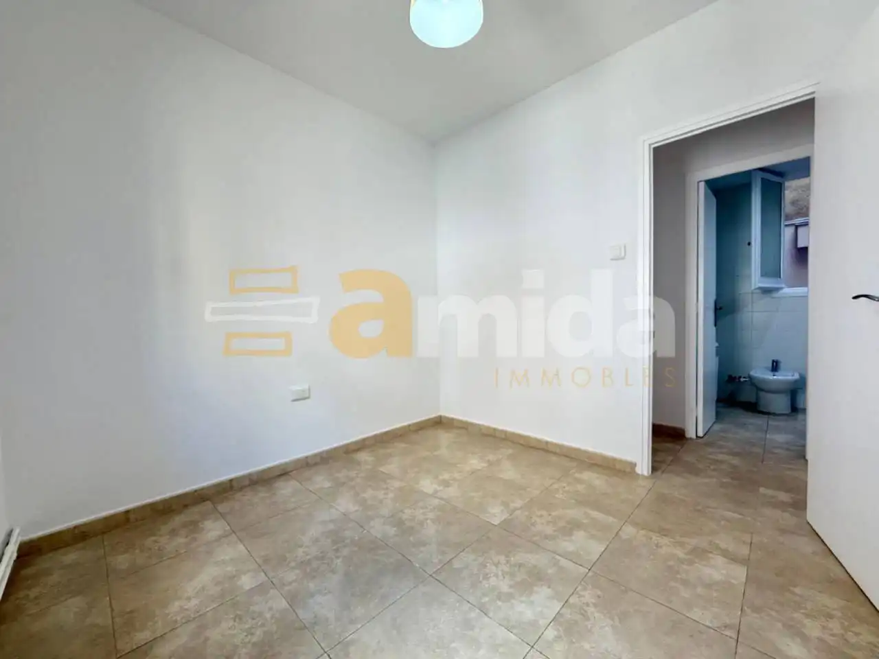Flat for rent in Centre
