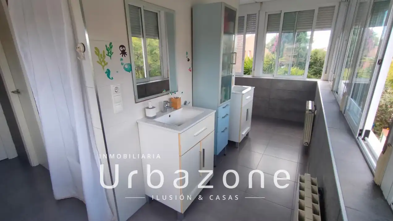 Baño de Casa o chalet en venta en Mutxamel con Aire acondicionado, Calefacción y Jardín privado