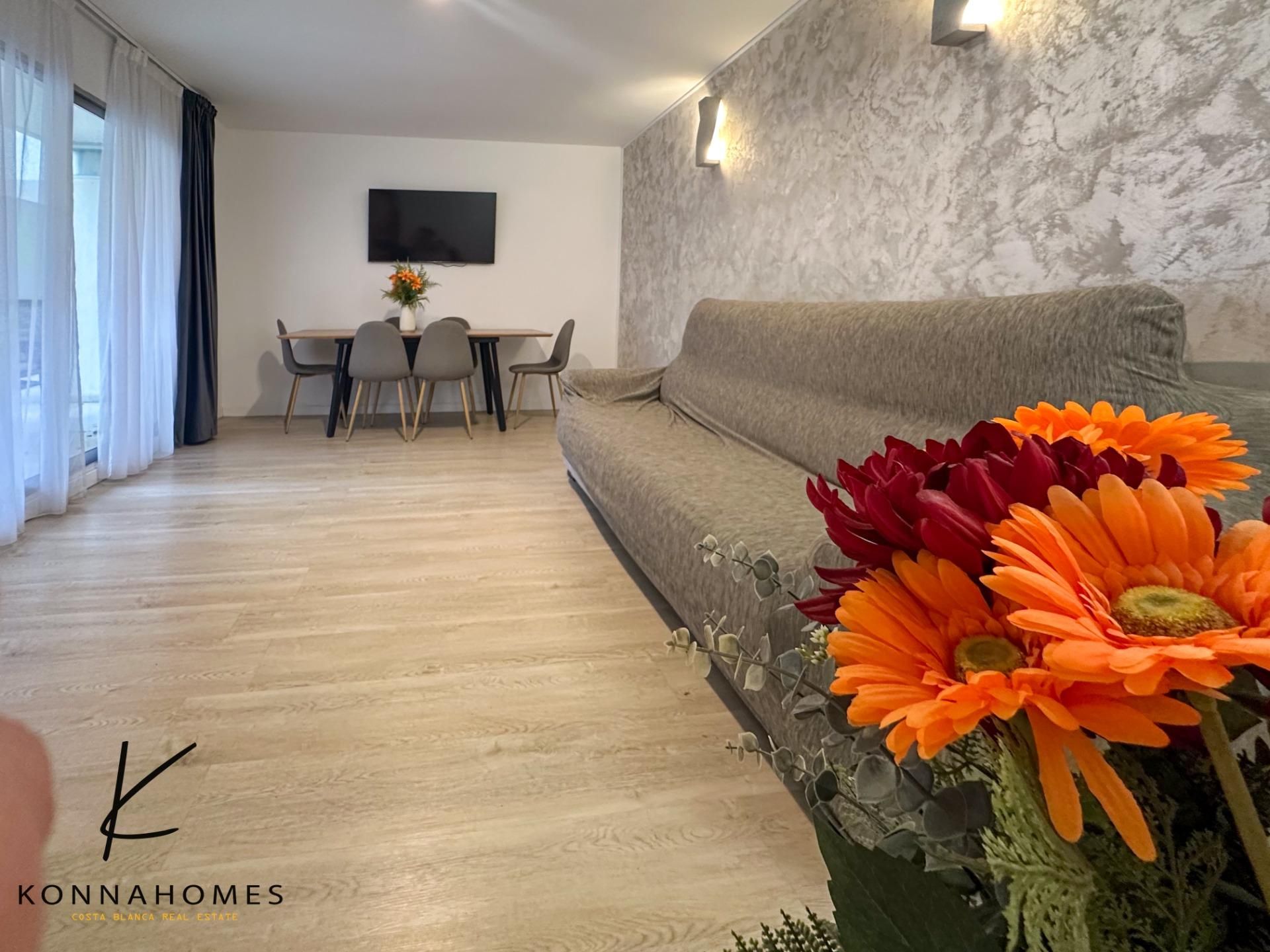 Living room of Flat for sale in Benidorm  with Air Conditioner, Heating and Terrace