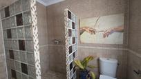 Bathroom of House or chalet for sale in Chiclana de la Frontera
