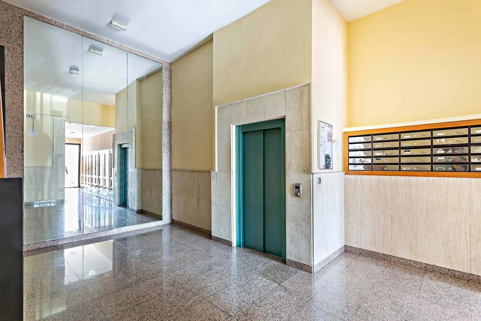 Flat for sale in Roquetas de Mar  with Air Conditioner, Parquet flooring and Terrace