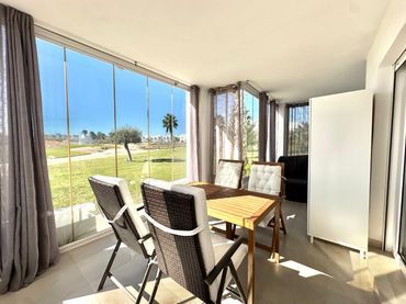 Maison mitoyenne avec piscine à louer à Terrazas de la Torre Golf