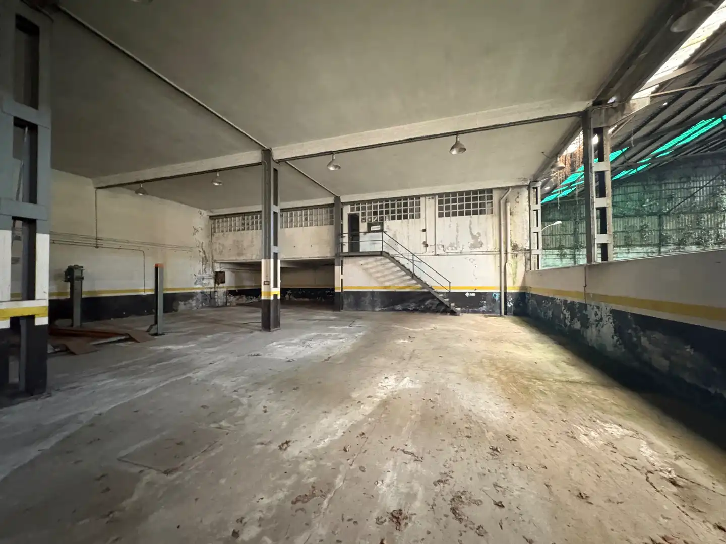 Industrial buildings for sale in Betanzos