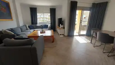 Apartamento con piscina en venta en Torrequebrada, imagen 5