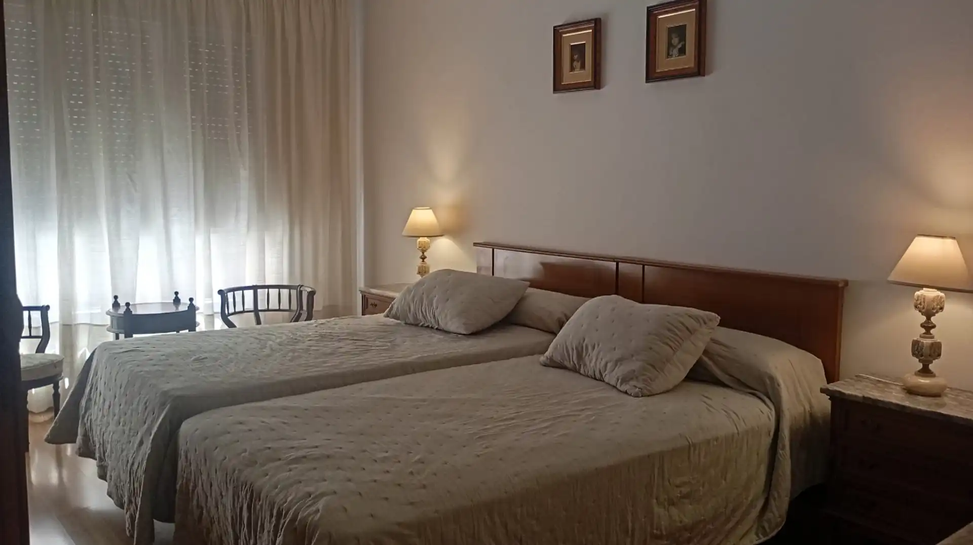 Bedroom of Flat for rent in Zaragoza  with Heating, Parquet flooring and Terrace
