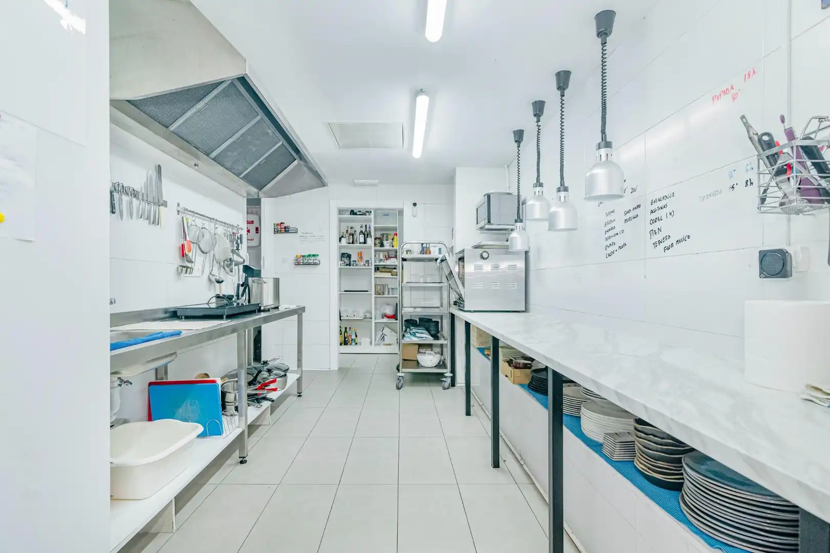 Cocina de Local en traspaso en Granada con Aire acondicionado y Amueblado