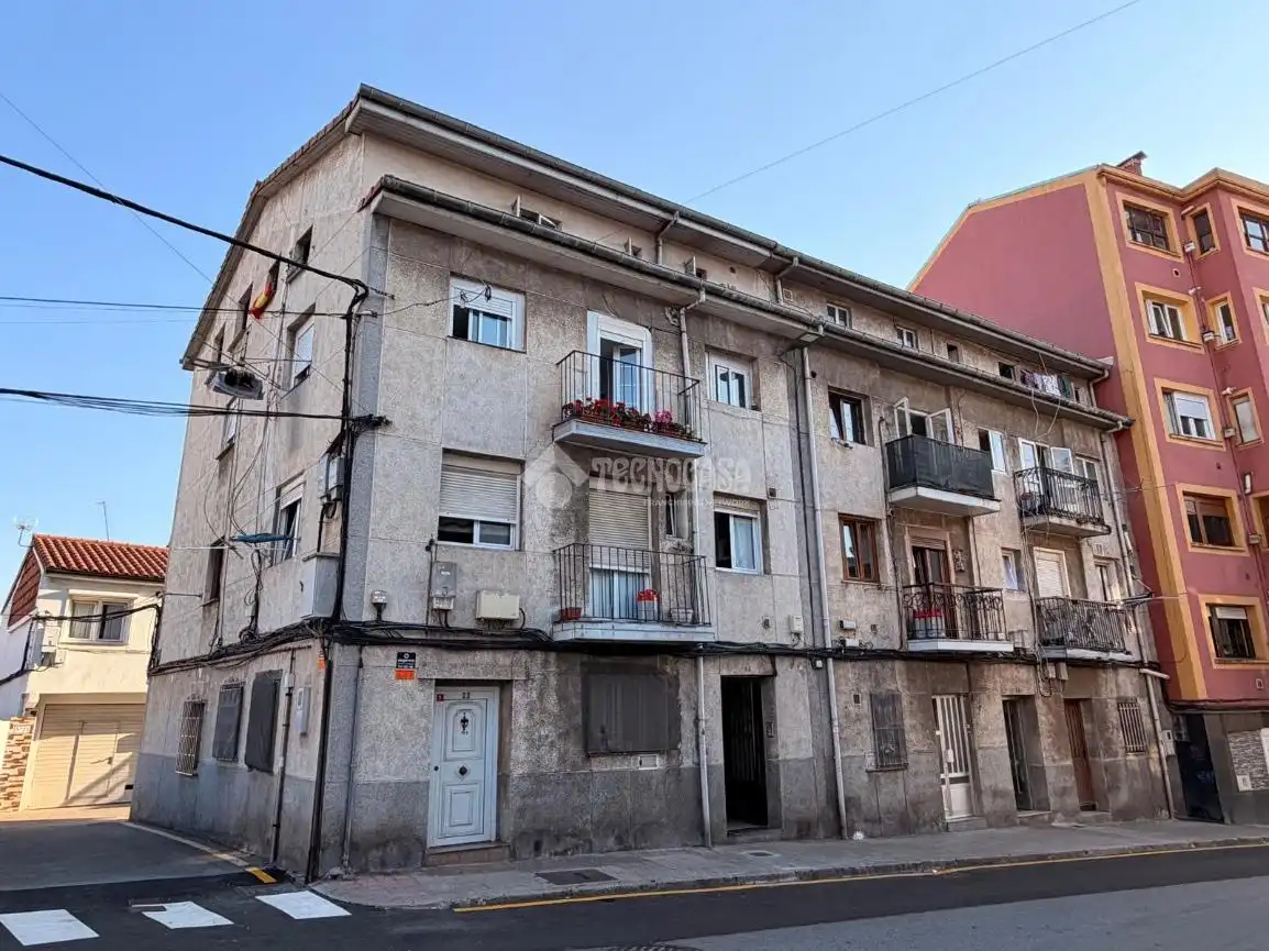 Vista exterior de Pis en venda en Santander