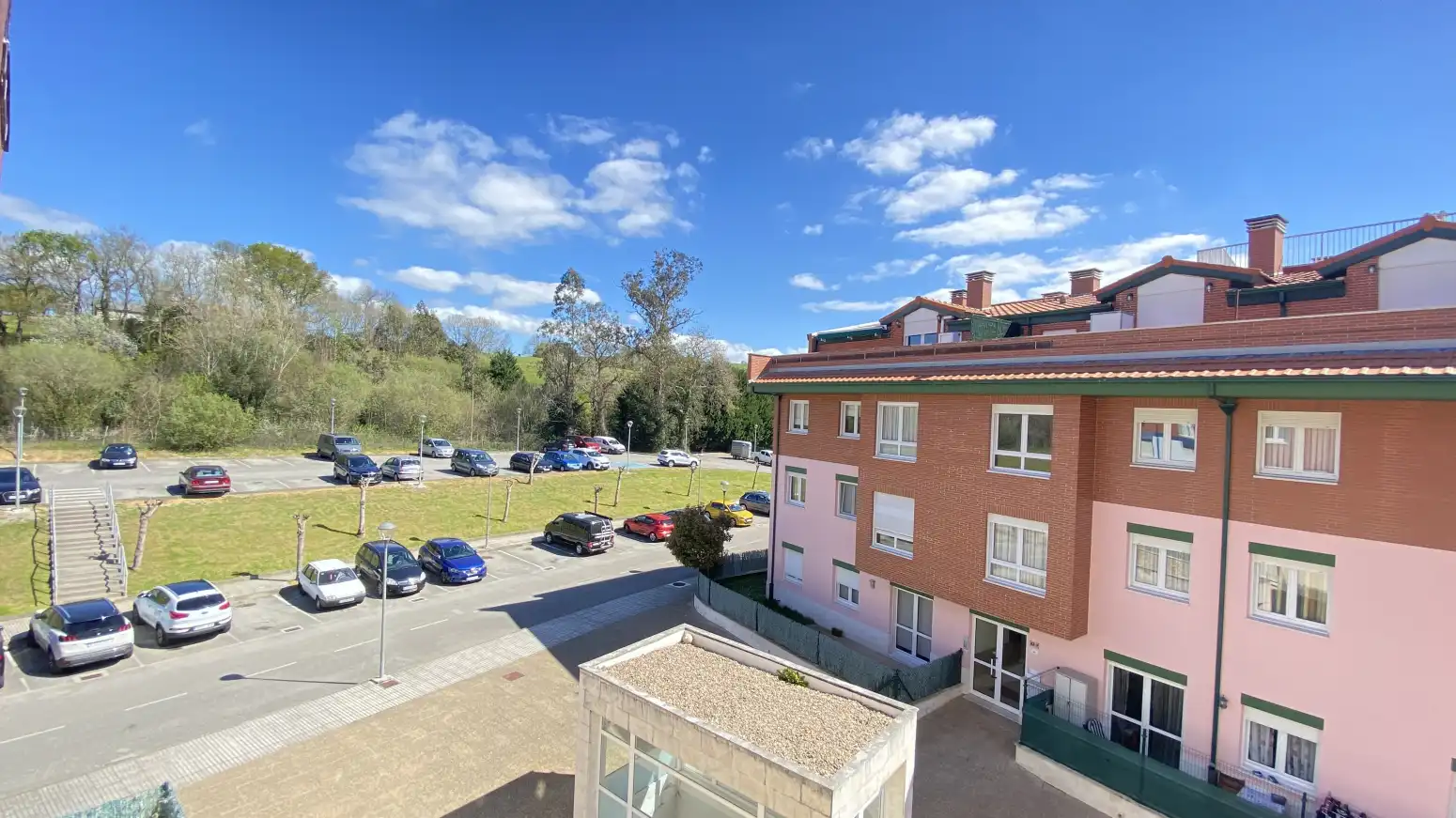 Vista exterior de Piso de alquiler en Entrambasaguas con Calefacción, Jardín privado y Terraza