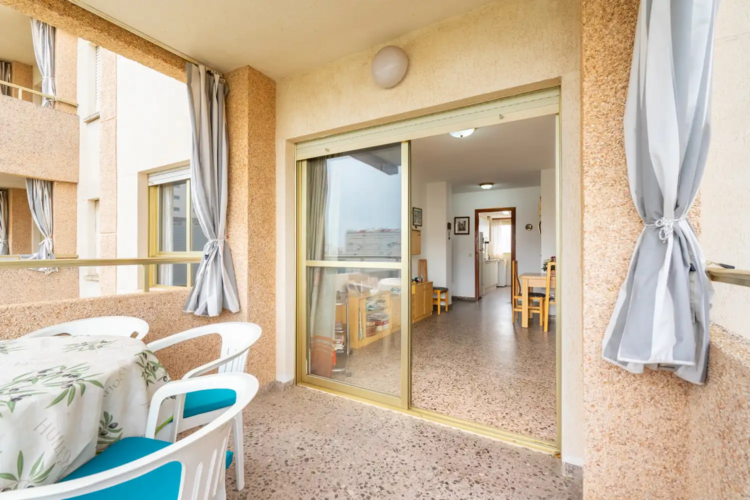Piso en venta en Gandia con Terraza y Piscina comunitaria