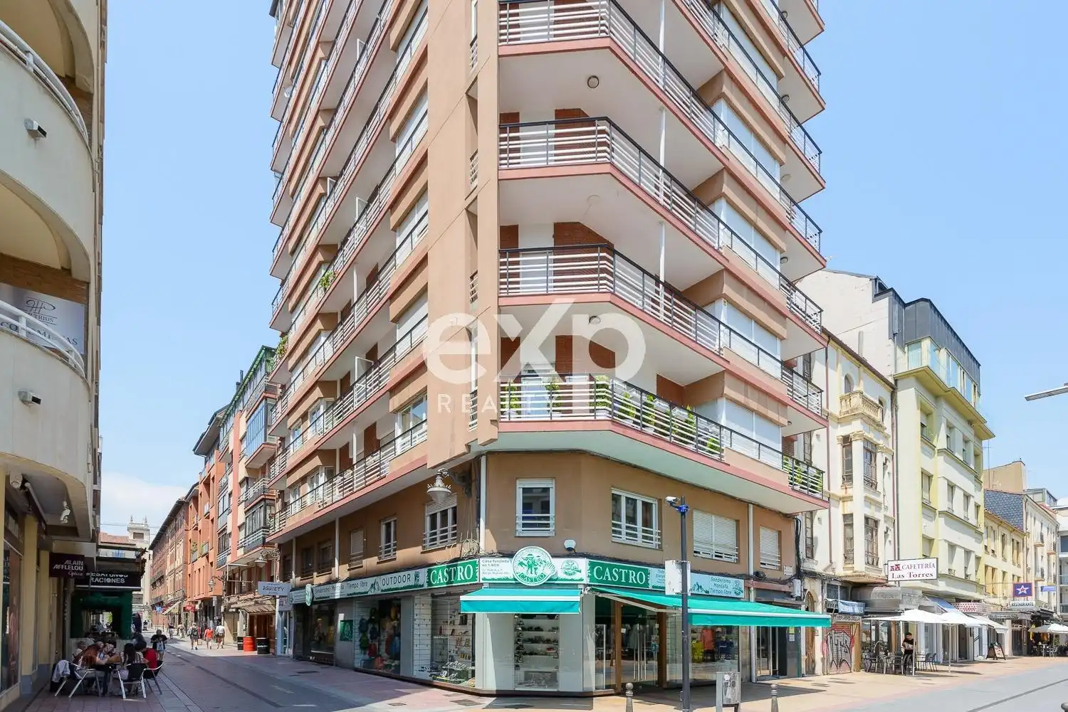 Oficina amb ascensor en venda a Calle BURGO NUEVO 60