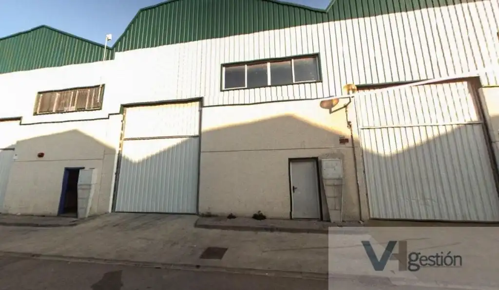 Nave industrial en venta en Villamartín, imagen 2