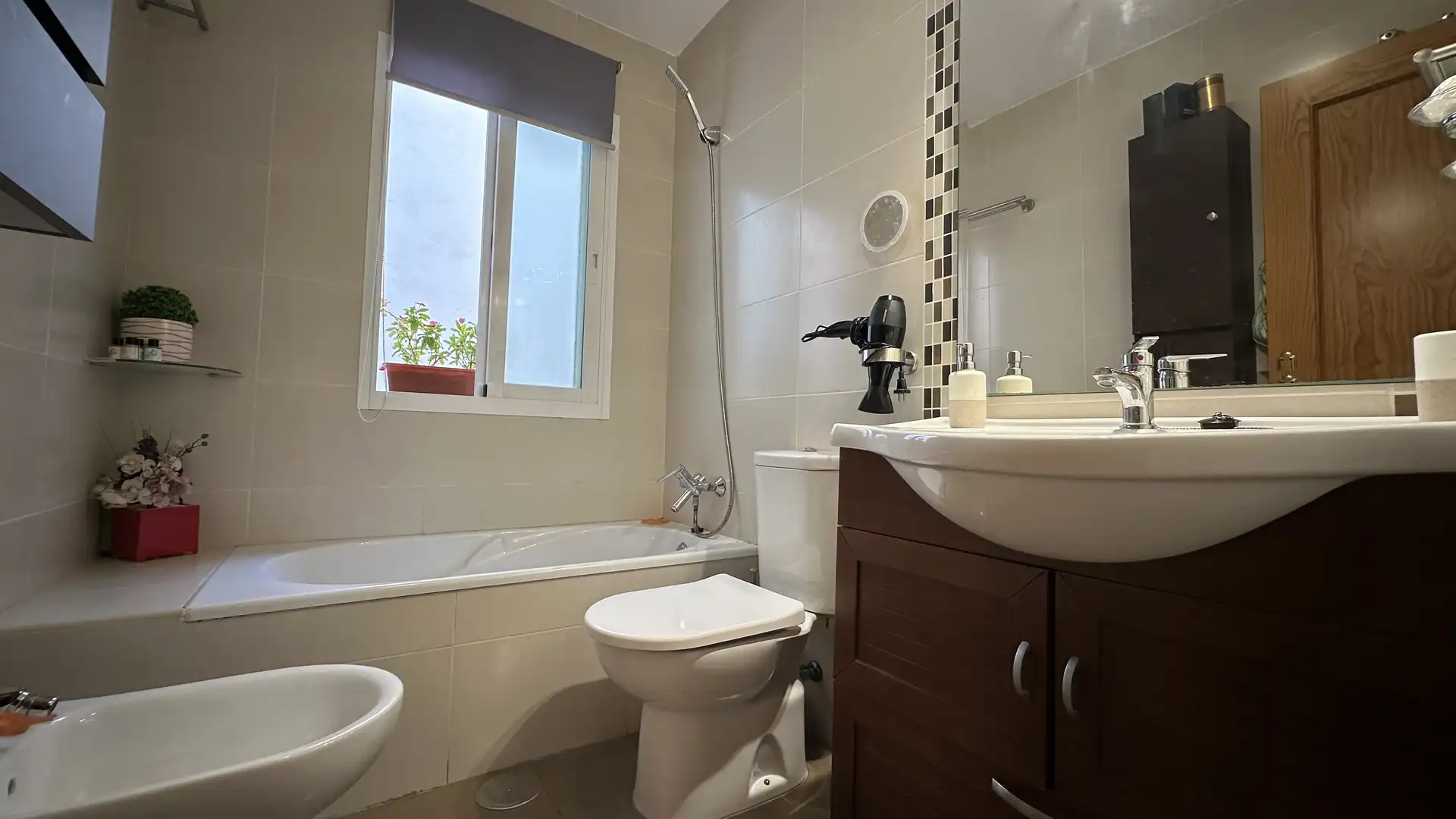 Badezimmer von Wohnung zum Verkauf in Roquetas de Mar