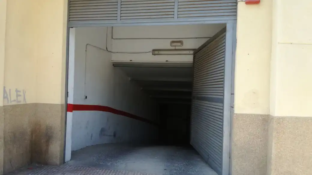 Aparcament en venda a Av Genil, imagen 3