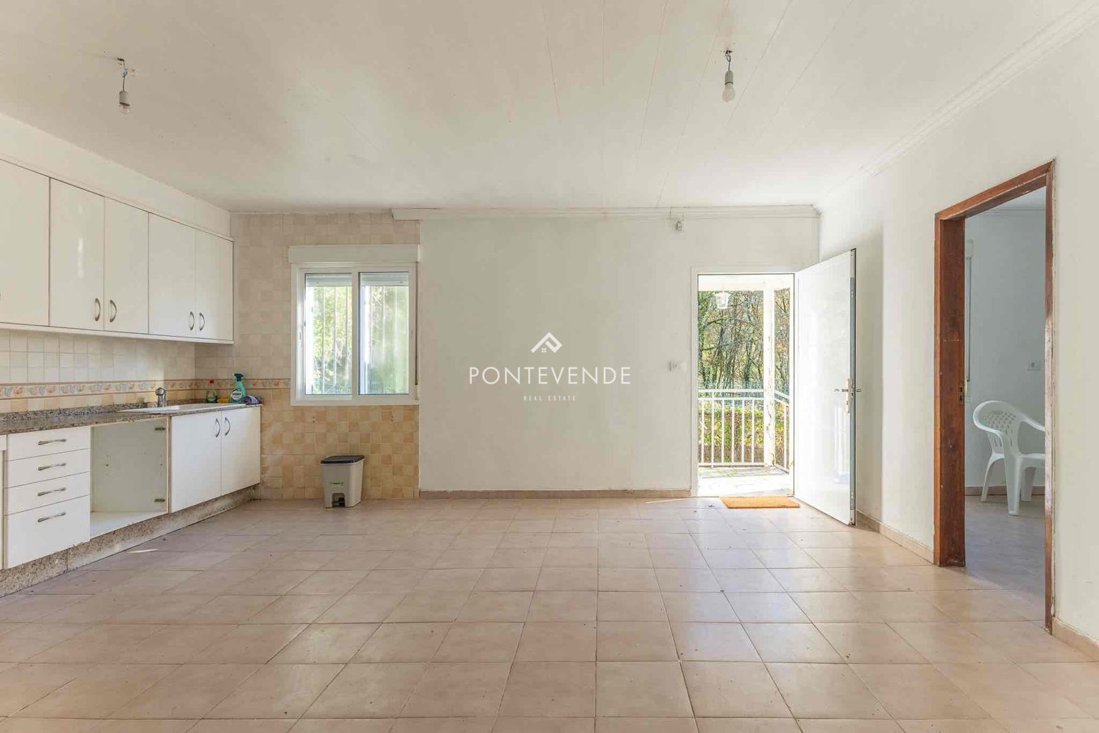 Kitchen of House or chalet for sale in Cerdedo  with Heating, Private garden and Storage room