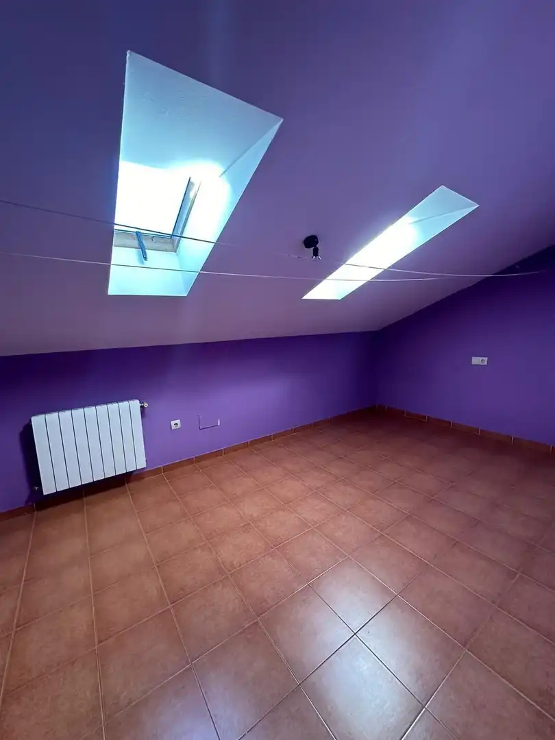 Casa adosada en venta en Hospital de Órbigo con Calefacción, Jardín privado y Parquet