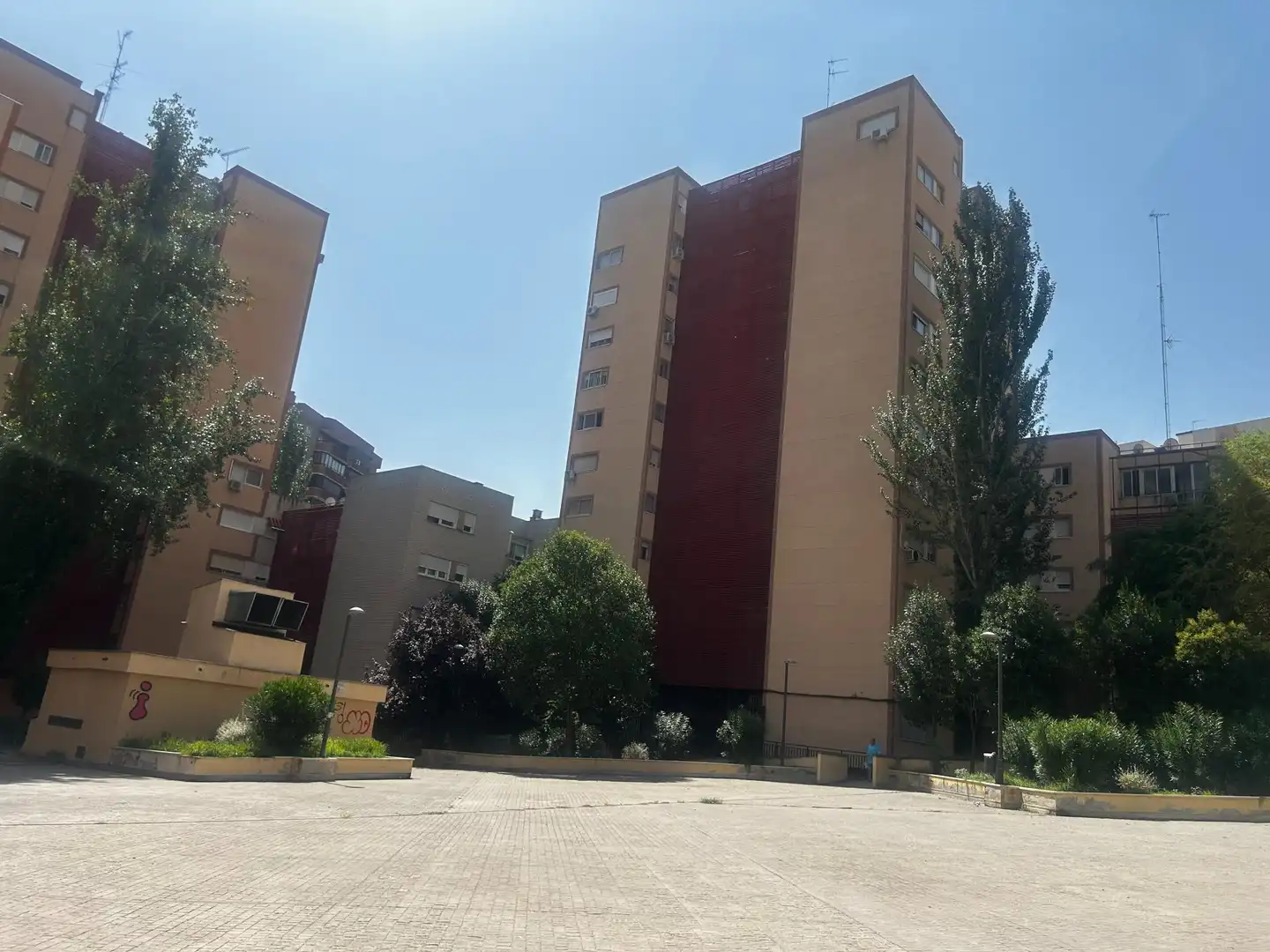 Vista exterior de Piso en venta en Coslada con Aire acondicionado, Calefacción y Amueblado