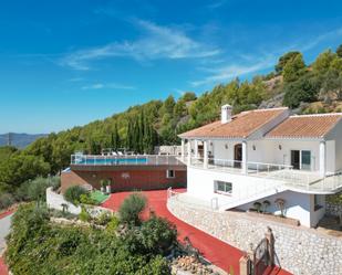 Vista exterior de Casa o xalet en venda en Mijas amb Aire condicionat, Terrassa i Piscina