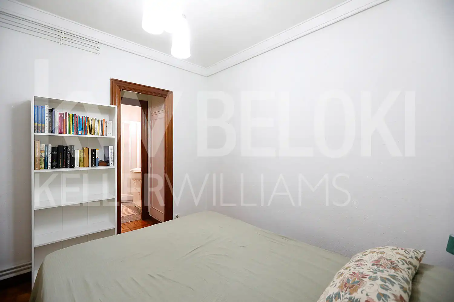 Habitación de Piso de alquiler en Donostia - San Sebastián  con Calefacción, Amueblado y Balcón