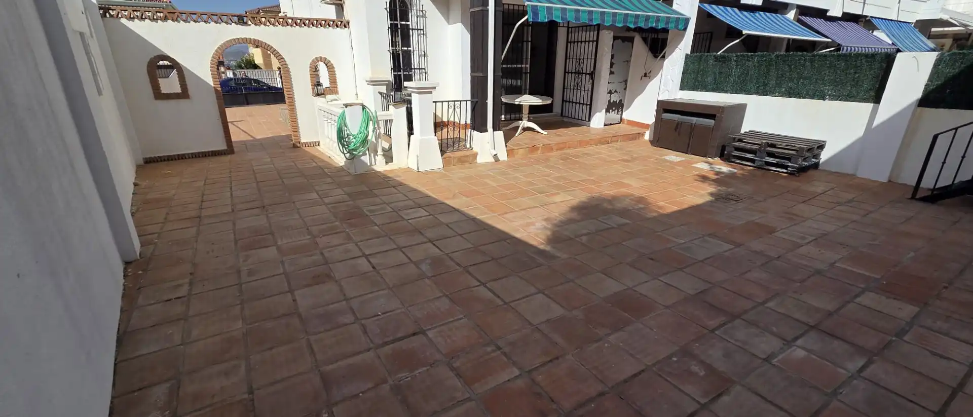 Maison jumelée avec piscine à vendre à Capellanía - Retamar, imagen 2