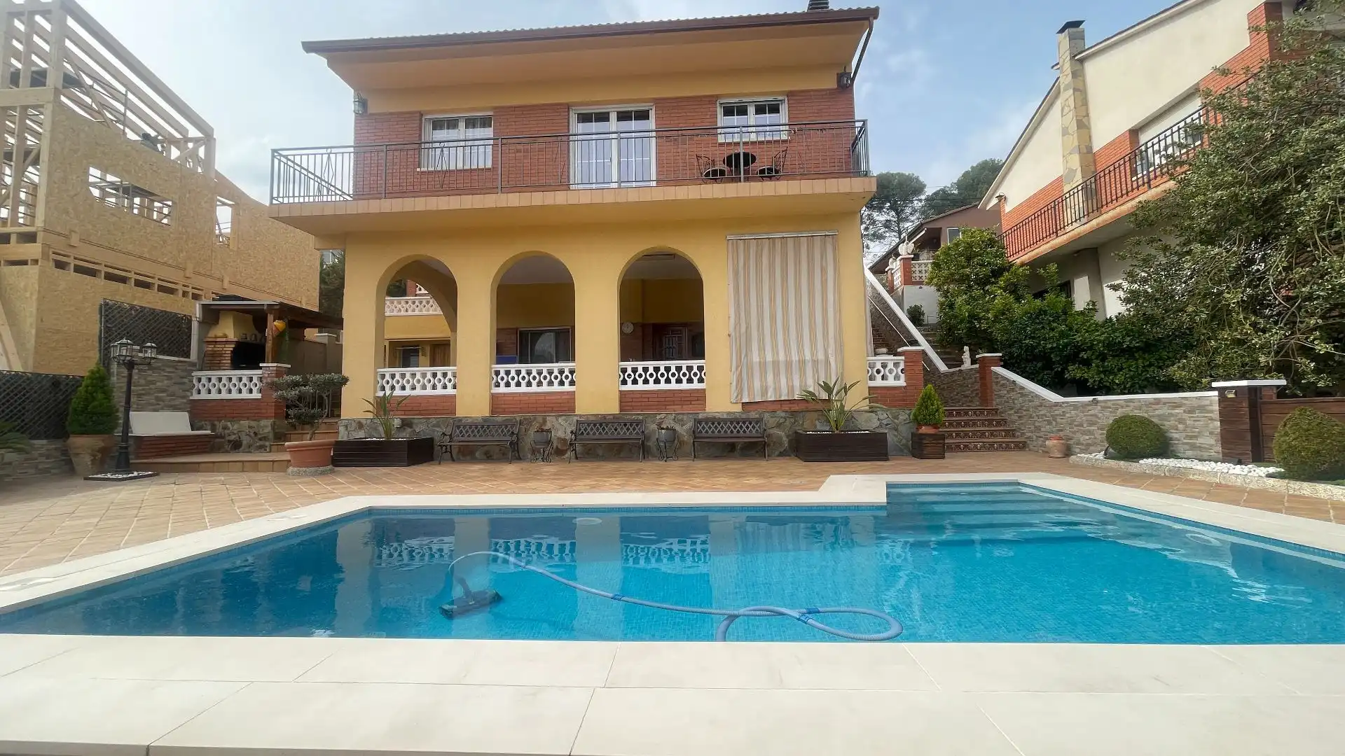 Piscina de Casa o xalet en venda en Rubí amb Calefacció, Jardí privat i Terrassa