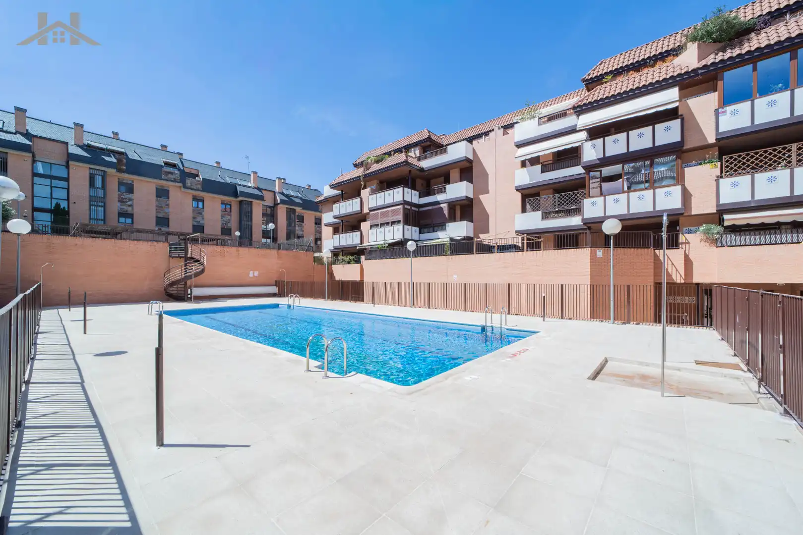 Swimming pool of Attic for sale in Las Rozas de Madrid