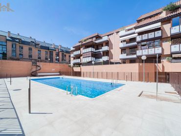Attique avec ascenseur à vendre à Calle Castillo de Arévalo
