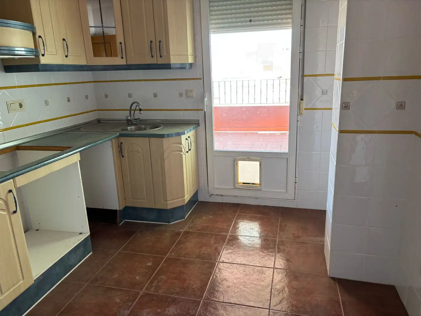 Cuina de Àtic en venda en Villarrobledo amb Calefacció, Terrassa i Balcó