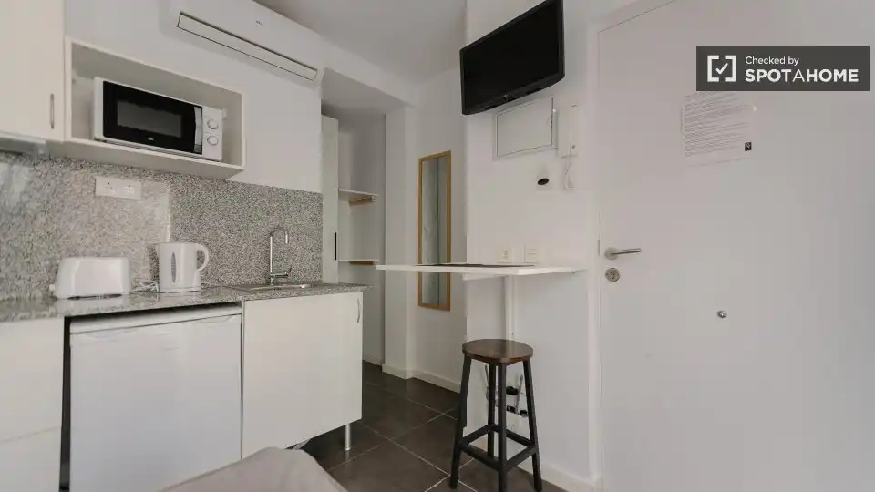 Cocina de Piso de alquiler en Valencia con Aire acondicionado, Calefacción y Amueblado
