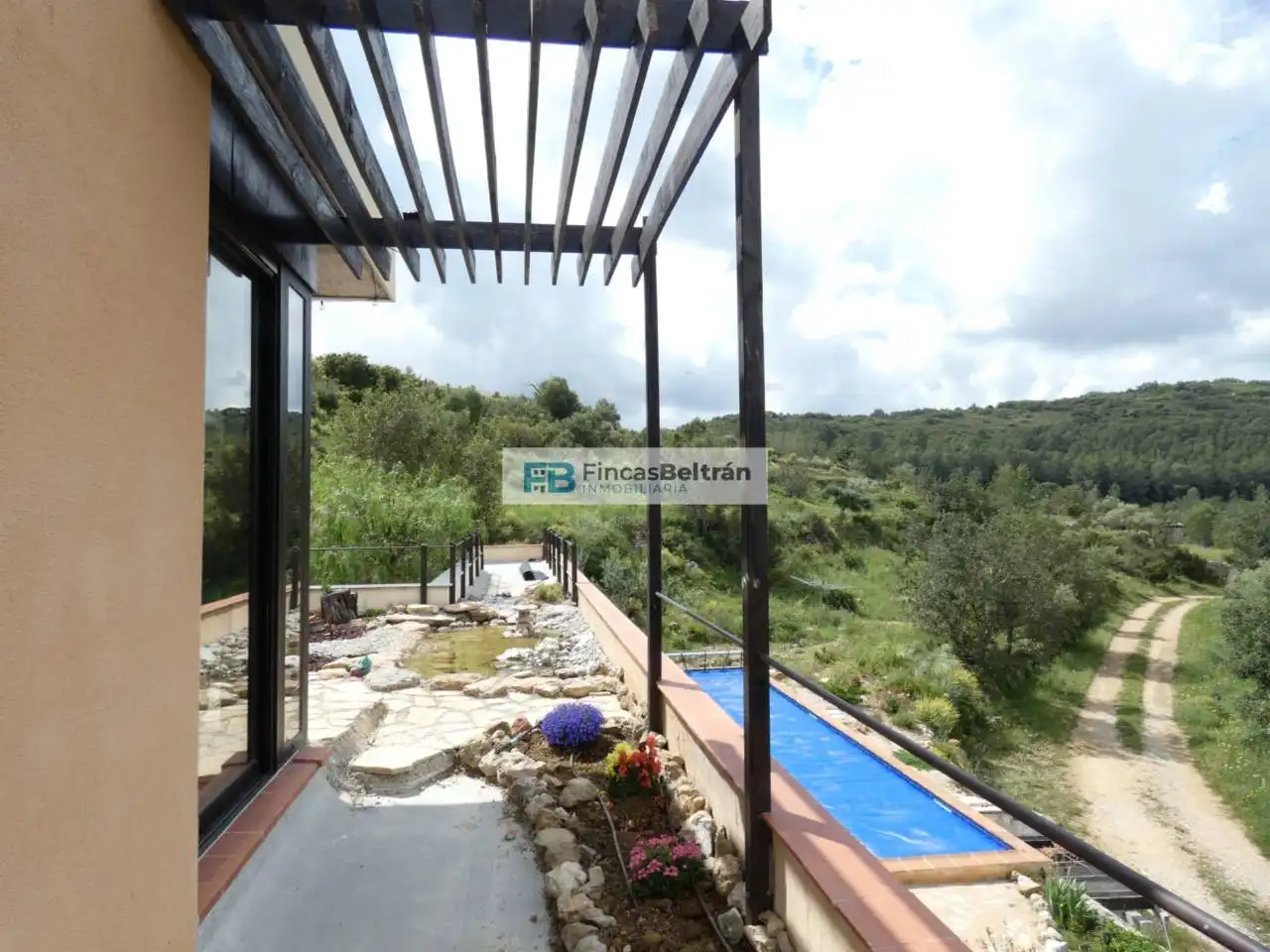Terrassa de Casa o xalet en venda en Cervera del Maestre amb Calefacció, Jardí privat i Terrassa