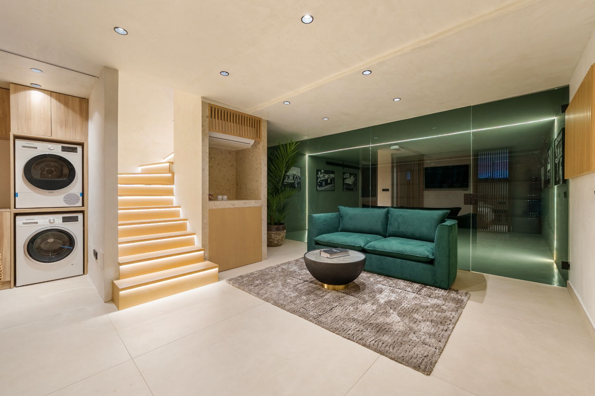 Sala d'estar de Dúplex en venda en Marbella amb Aire condicionat, Calefacció i Jardí privat