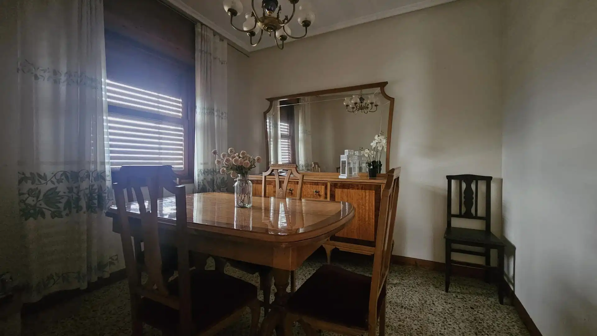 Comedor de Piso en venta en Valle de Mena con Terraza y Balcón