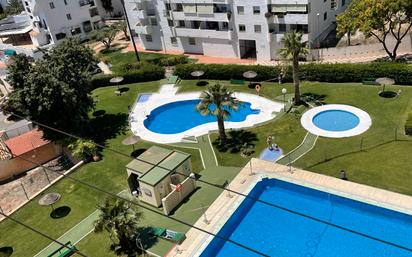 Piscina de Apartament en venda en Benalmádena amb Moblat i Piscina comunitària