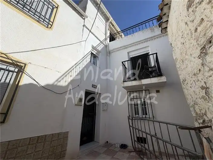 Adosado en venta en Montillana