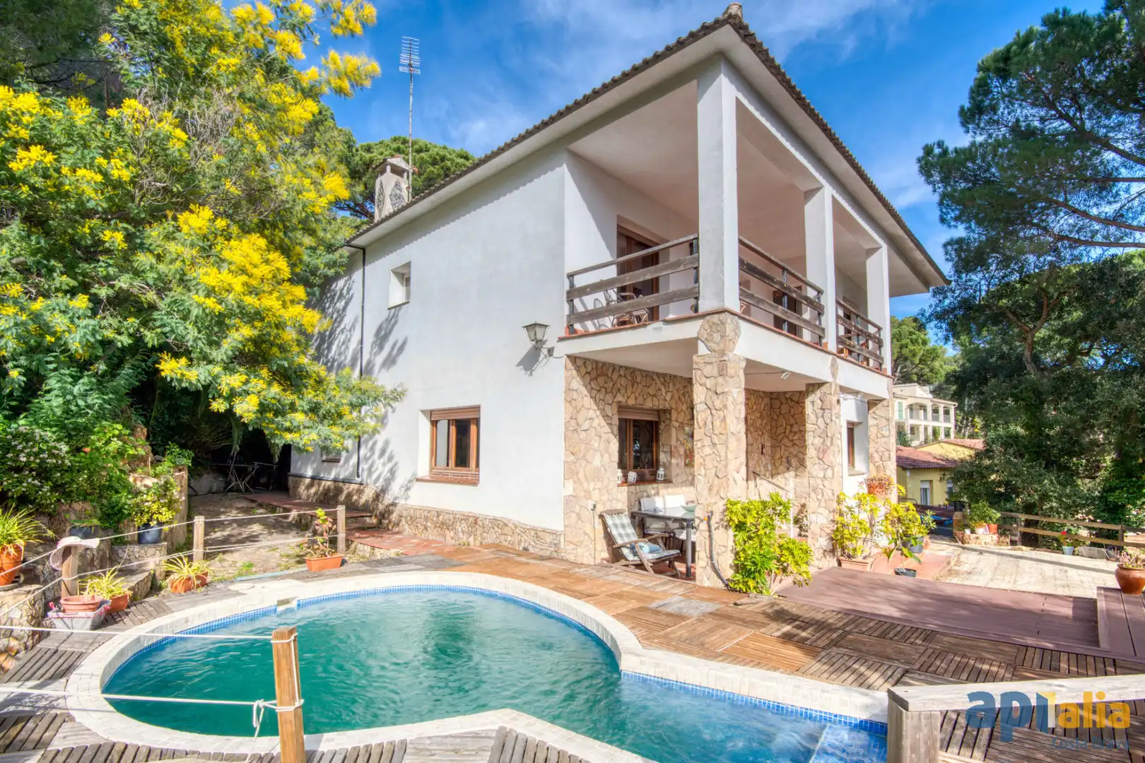 Vista exterior de Casa o chalet en venta en Sant Feliu de Guíxols con Calefacción, Jardín privado y Terraza