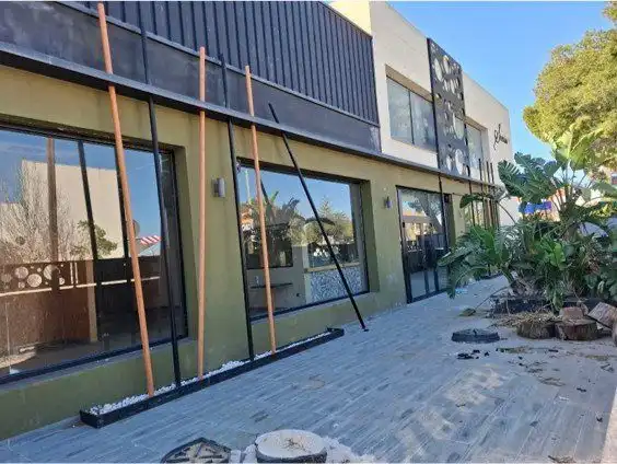 Außenansicht von Geschaftsraum zur Miete in Paterna mit Terrasse