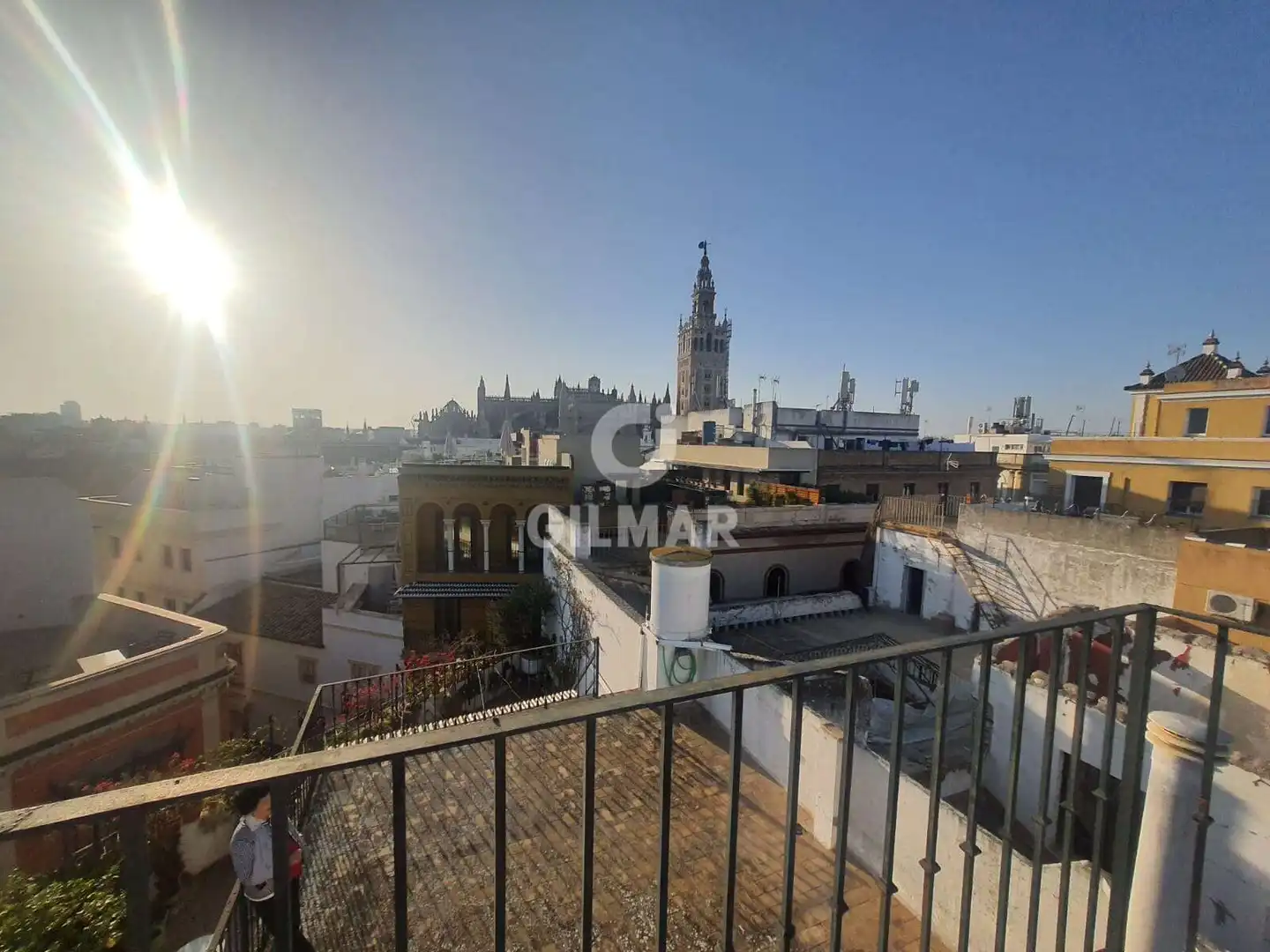 Vista exterior de Casa adosada en venda en Sevilla amb Calefacció